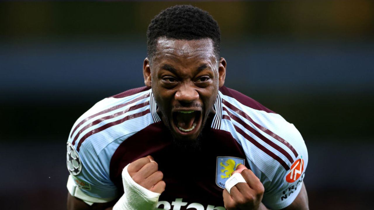 Durán reaparece tras su pataleta.