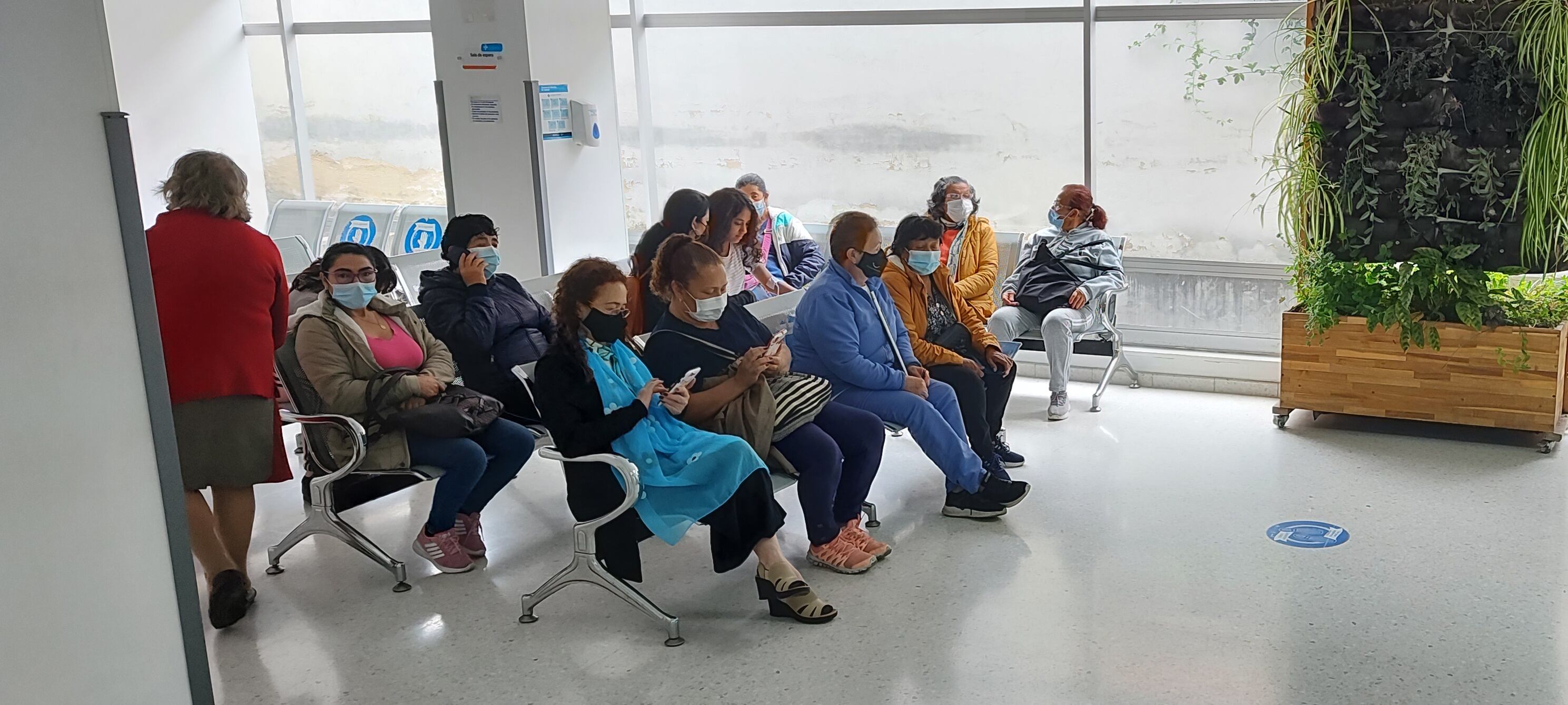 Juan Diego Alvira, hospitales