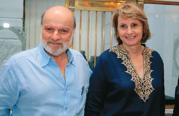 Carlos Julio Ardila y Patricia Escallón de Ardila.