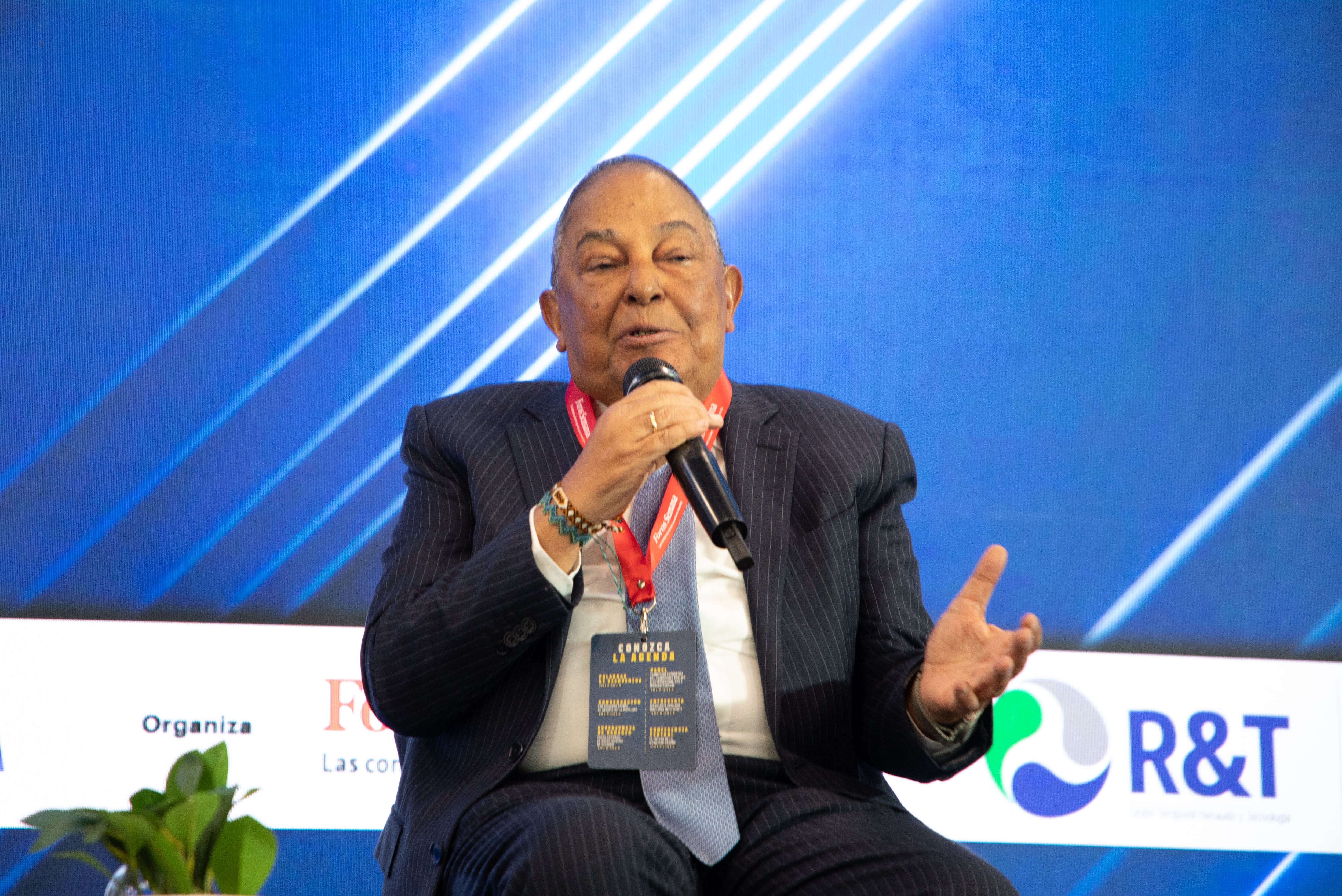 Movilidad inteligente para Colombia: 
innovar para mover ciudades