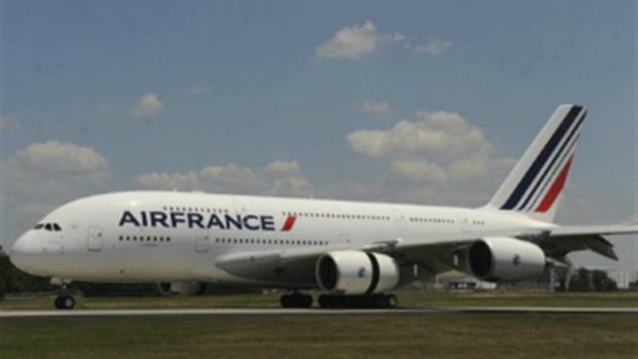 SIC multa a Air France por publicidad engañosa.