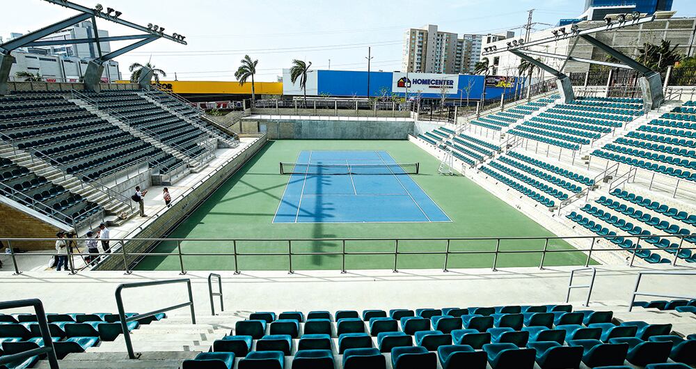 En carta enviada por el entonces alcalde Pumarejo al contralor delegado Andrey Giovanny Rodríguez en octubre de 2023, se advierte de las sanciones económicas que acarrearía una cancelación del evento. 