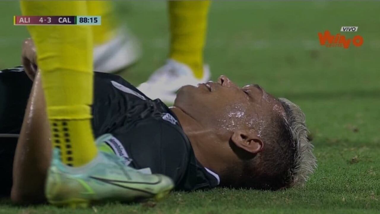 Teo Gutiérrez tuvo que se trasladado con urgencia a un hospital.