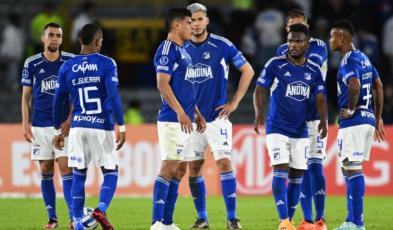 Millonarios, decepcionado tras su empate ante América MG en Bogotá.