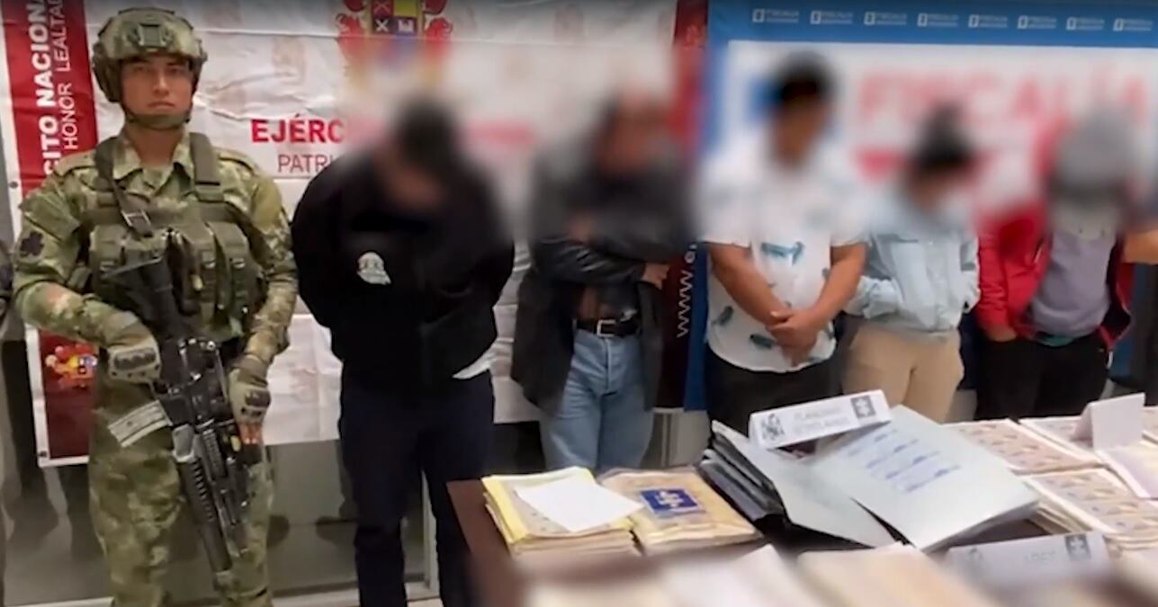 Desmantelan banda extranjera que hacía dólares falsos en el Cauca.