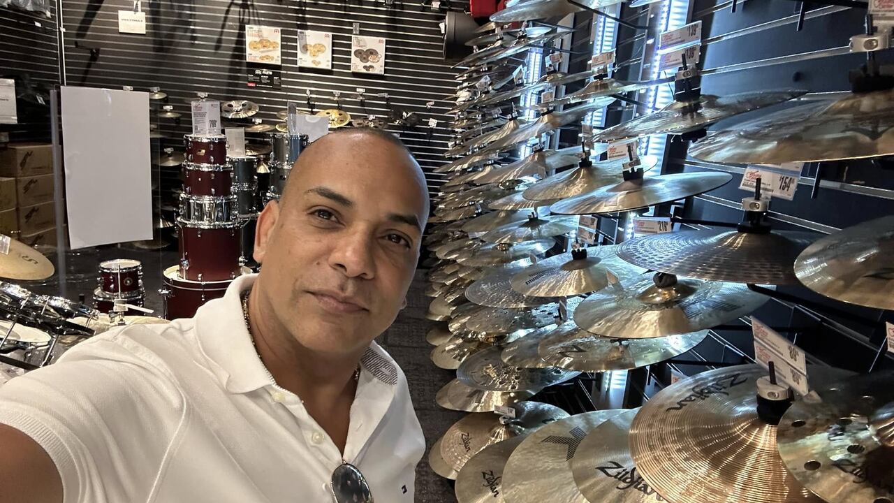 Luder se desempeñaba como timbalero desde los 9 años de edad.