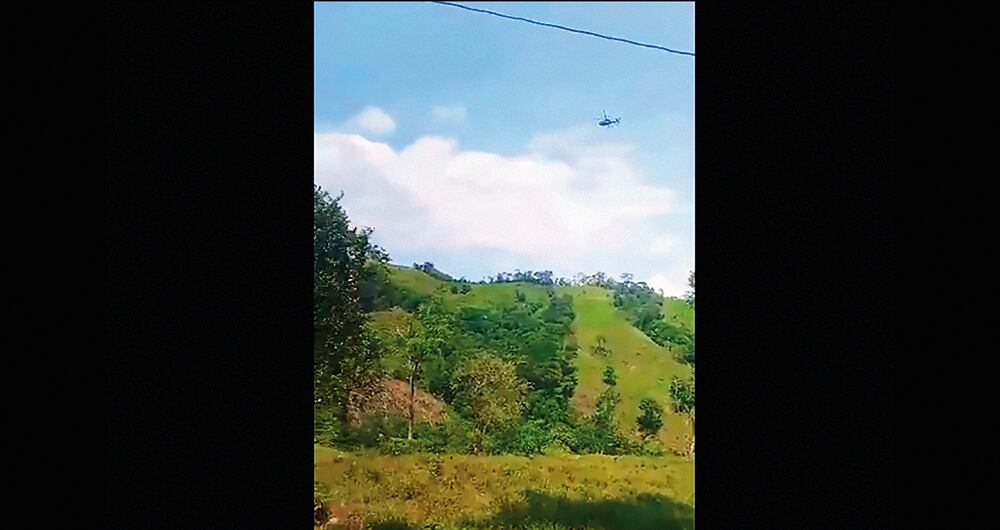 Las víctimas quedaron a merced de los guerrilleros, que no tuvieron piedad y continuaron con el plan de matarlos, mientras sonreían y celebraban la tragedia en WhatsApp.