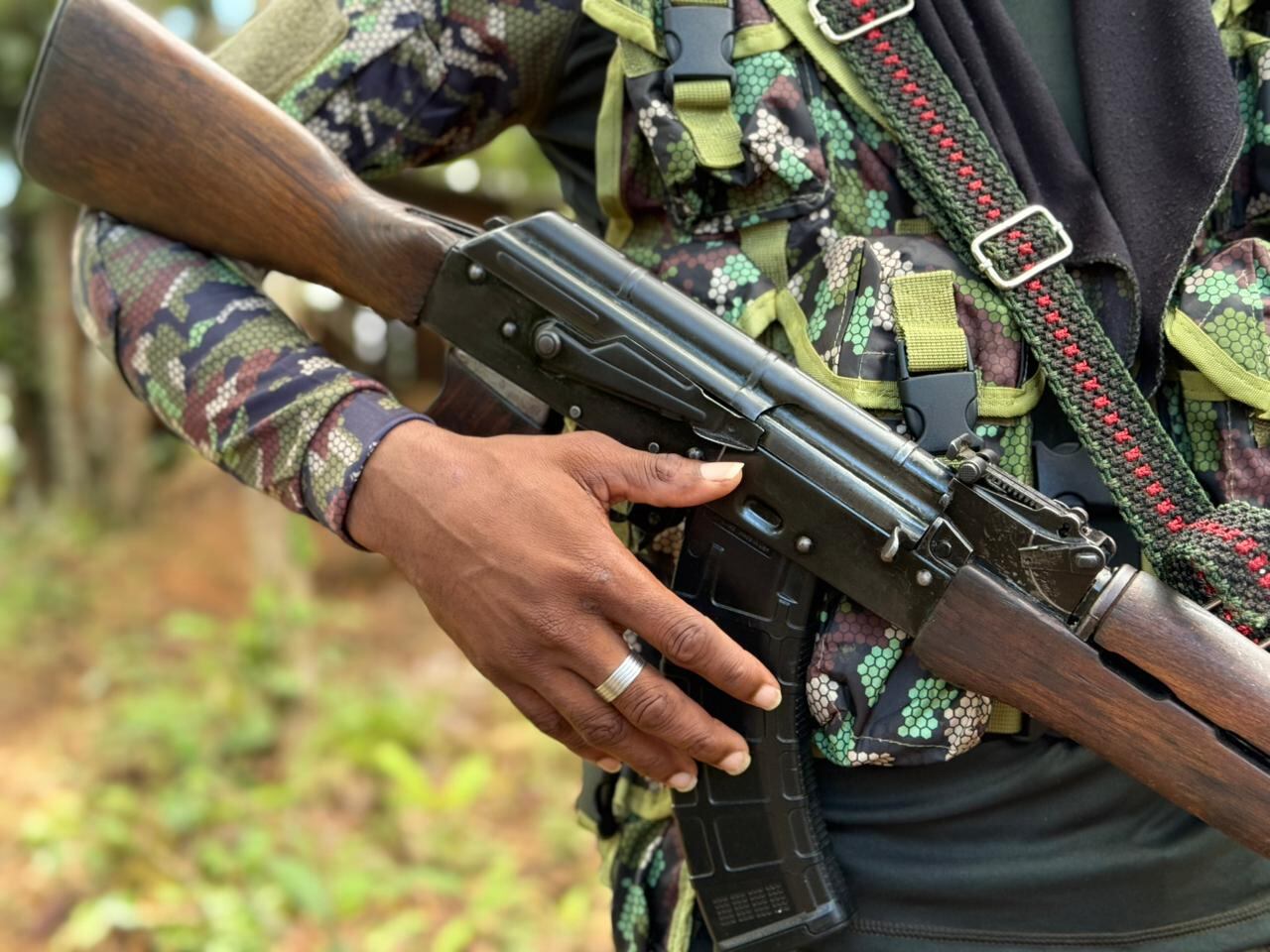 La Coordinadora del Pacífico tiene 14 toneladas de armamento para quemar, pero el Gobierno aplaza la fecha por falta de logística.