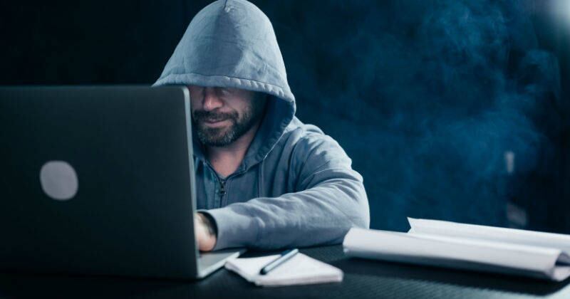 Más empresas se vieron afectadas financieramente debido a brechas en la seguridad, pues casi el 50% de las organizaciones sufrió infracciones que costaron más de $1 millón de dólares en los últimos 12 meses.