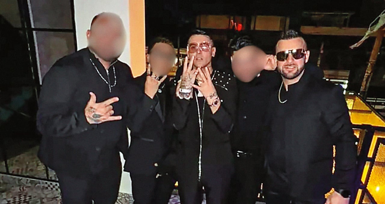 El supuesto impulsor de los paquetes turísticos se codeó con la farándula colombiana, entre ellos, Kevin Roldán y reconocidos DJ.