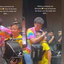 Instagram: @mandiespitiaoficial