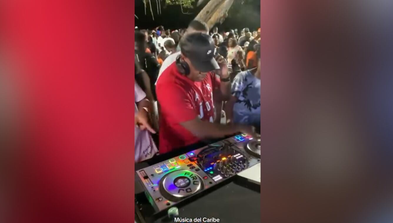 Alias Firu durante una fiesta tocando como Dj, según la Policía.