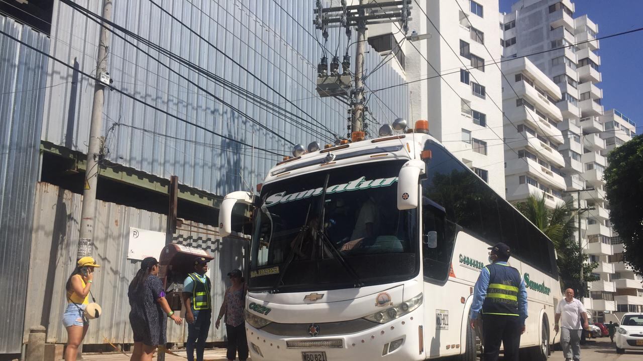Se restringe el paso de buses de servicio especial a la zona turística de Cartagena.