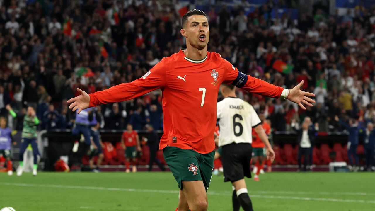 Cristiano Ronaldo celebrando su gol frente a Alemania en la Nations League