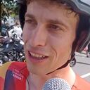 Gino Mäder falleció este viernes luego de sufrir una dura caída en el Tour de Suiza.