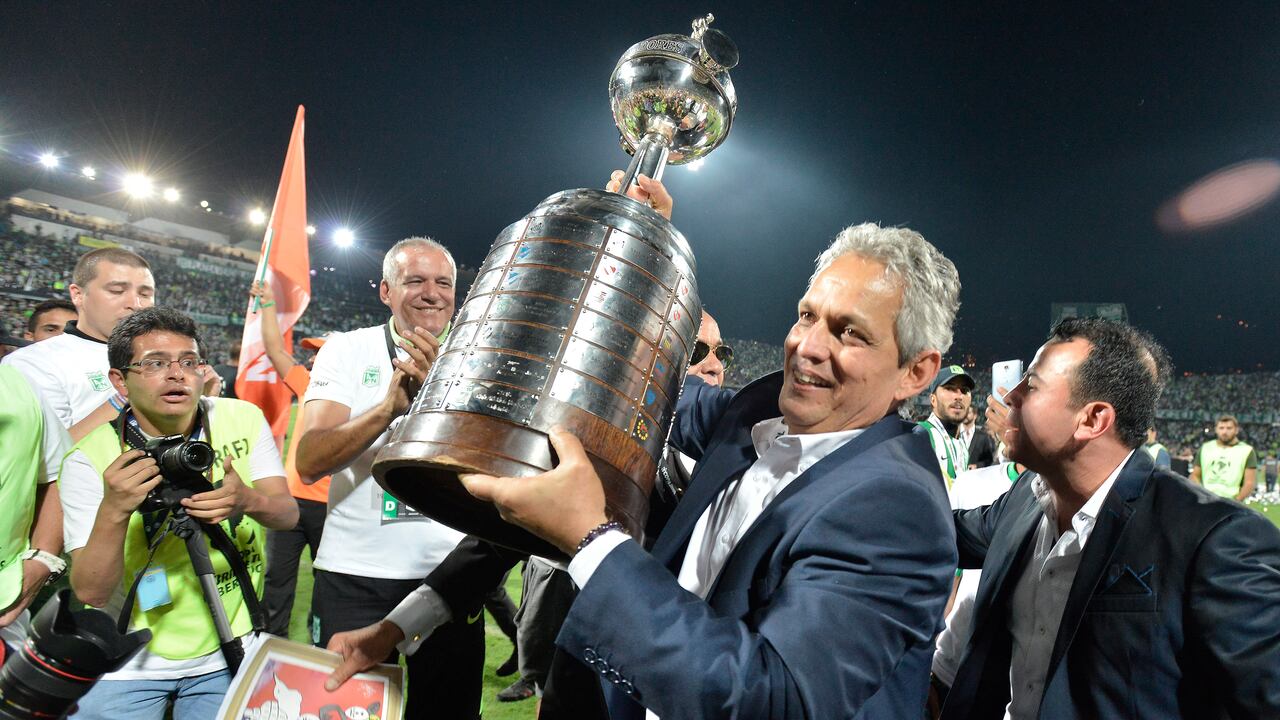 Reinaldo Rueda levantó la Copa Libertadores con Nacional en 2016.