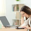 Para evitar problemas con los créditos, los expertos recomiendan a los consumidores cancelar su saldo en el menor tiempo posible para pagar menos intereses, revisar siempre la capacidad real de endeudamiento y estudiar los costos financieros antes de adquirir una deuda.