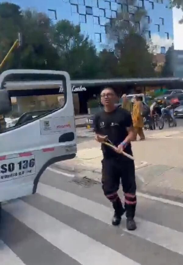 Conductor golpeó a peatones en el Parque de la 93