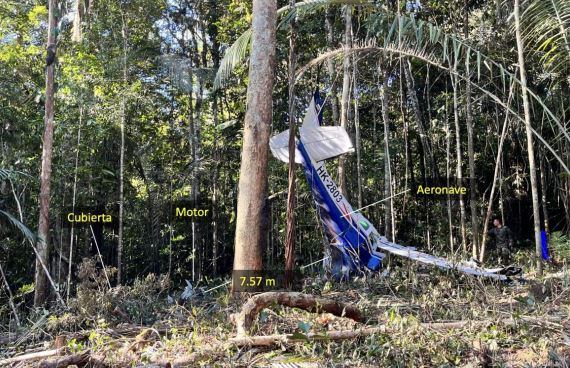 De los siete ocupantes solo se han encontrado sin vida a tres adultos, los otros cuatro, quienes son menores de edad siguen desaparecidos.