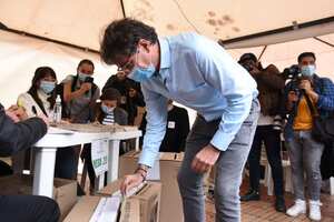 Voto Alejandro Gaviria, Vota