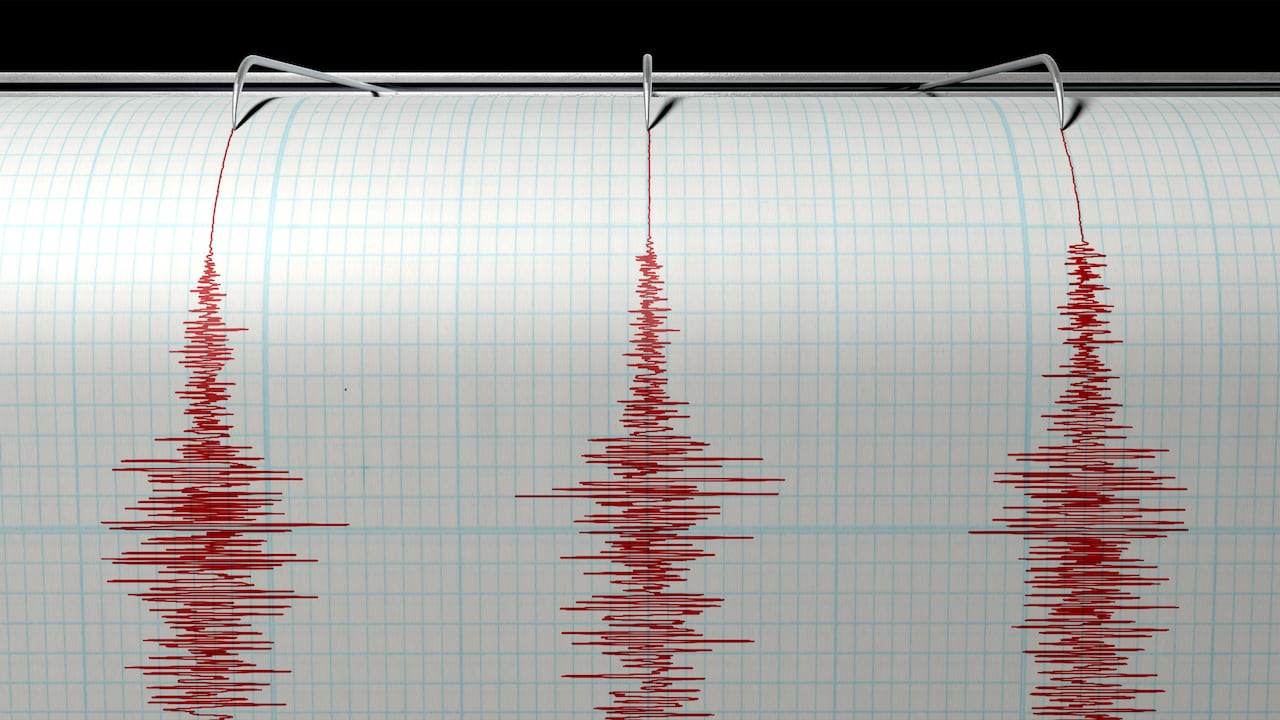 El sismo se registró a las 11:05 de la noche, hora local.