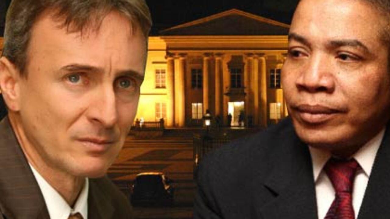 Con la llegada de Álvaro Uribe a la gobernación de Antioquia, estos personajes comenzaron su proyección de lo que hoy son. En esa administración Óscar Iván Palacio fue su secretario de recursos humanos, y Fidencio Mena Perea, era visto como quien le cargaba la maleta al gobernador. Desde allí establecieron una estrecha amistad con Pedro Juan Moreno y José Obdulio Gaviria, que marcaría su llegada a Bogotá