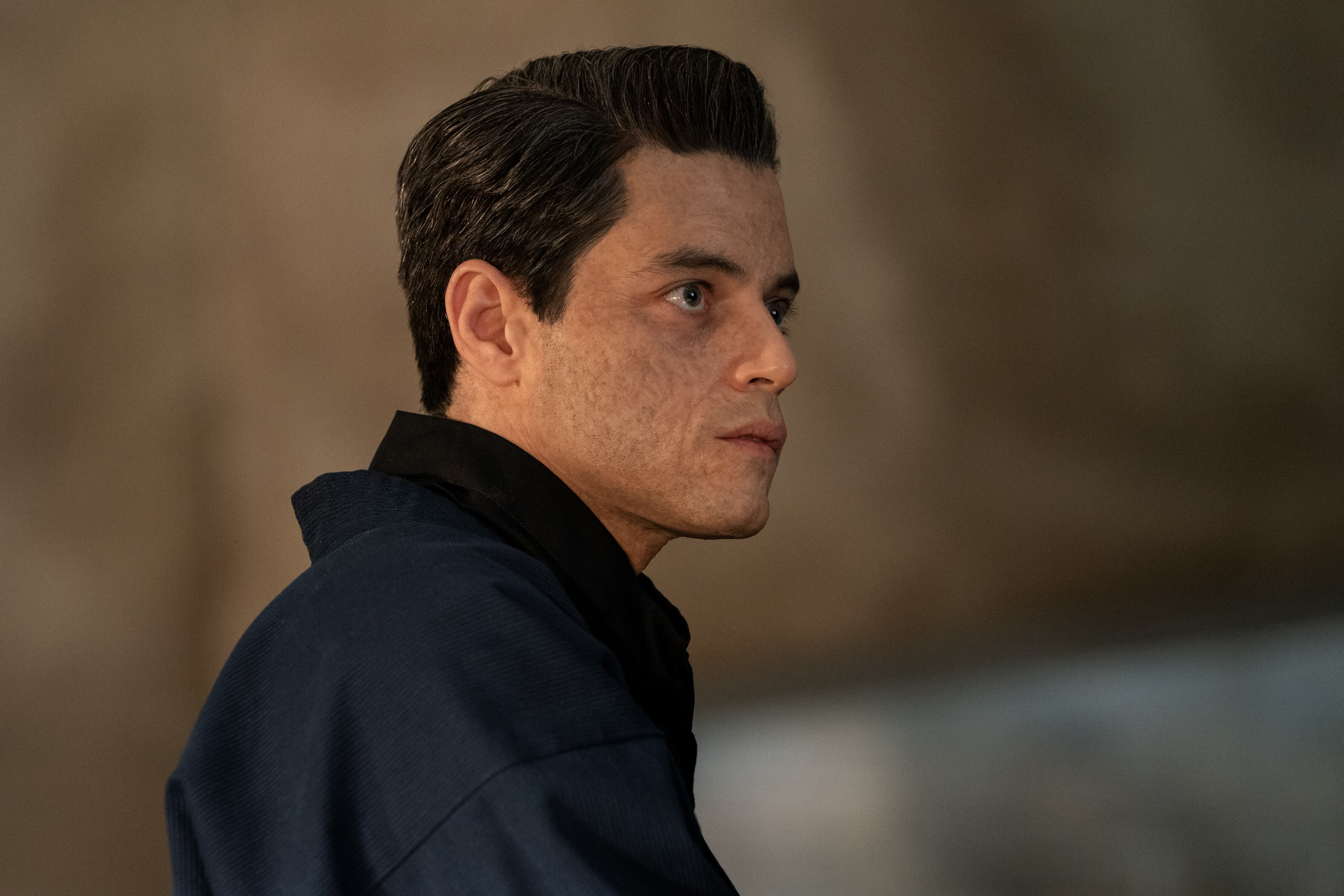 Safin (Rami Malek) en NO TIME TO DIE