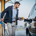 La búsqueda de soluciones al alto consumo de gasolina se intensifica en medio de la crisis energética.