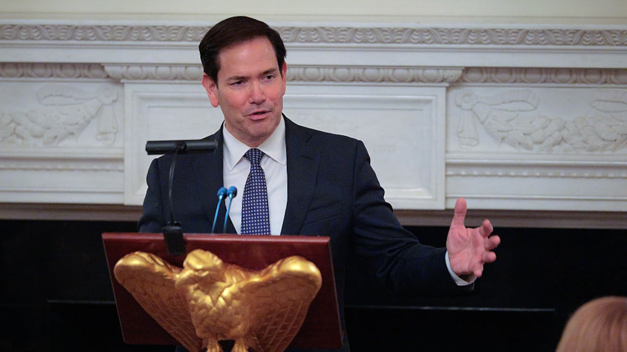 ""Francamente nuestra valoración es que las autoridades de transición, dados los retos a los que se enfrentan, están quizá a unas semanas, no a muchos meses, de un posible colapso". (Photo by Chip Somodevilla/Getty Images)