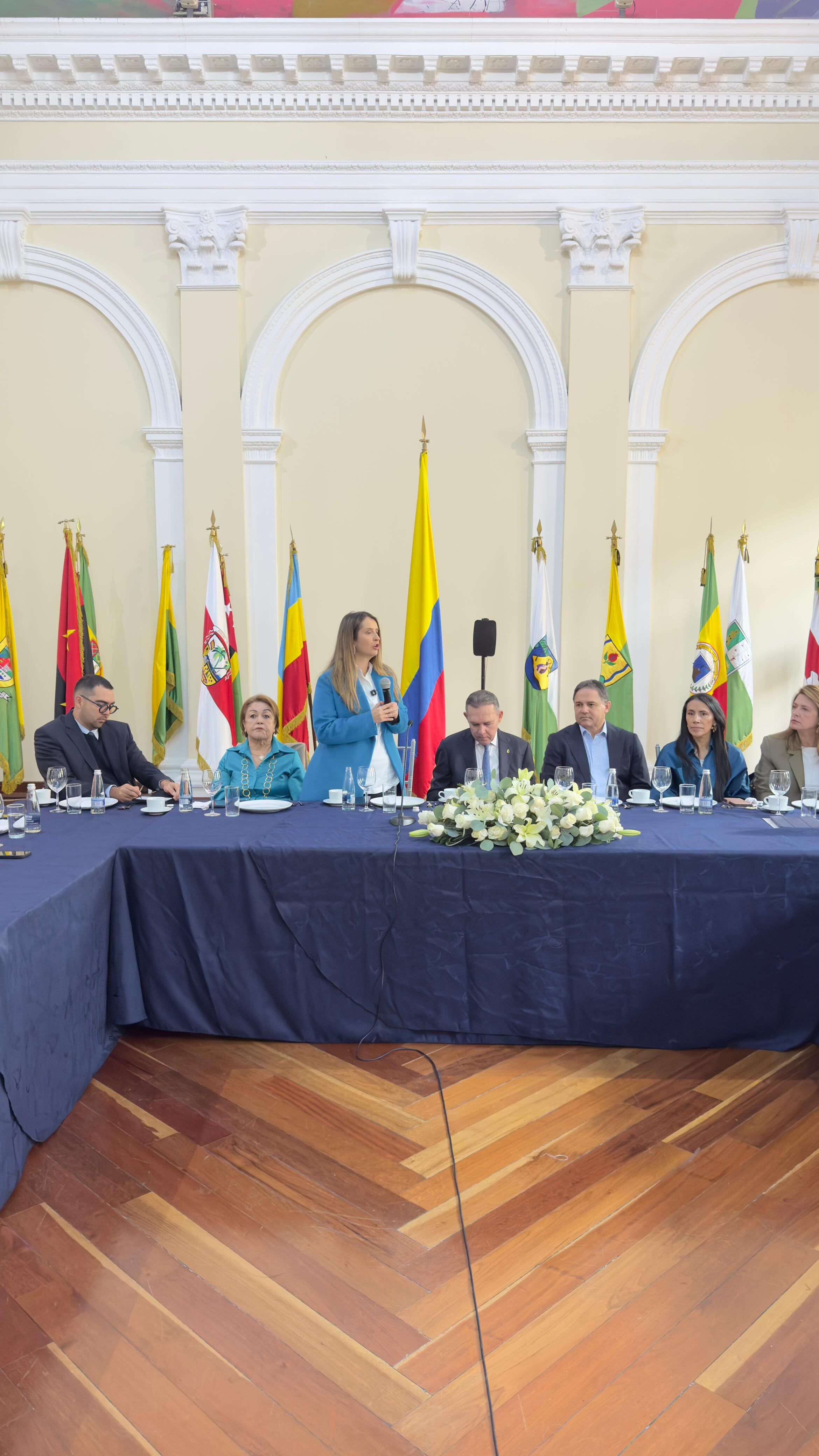 Paloma Valencia se reunió con la bancada del Partido Conservador.