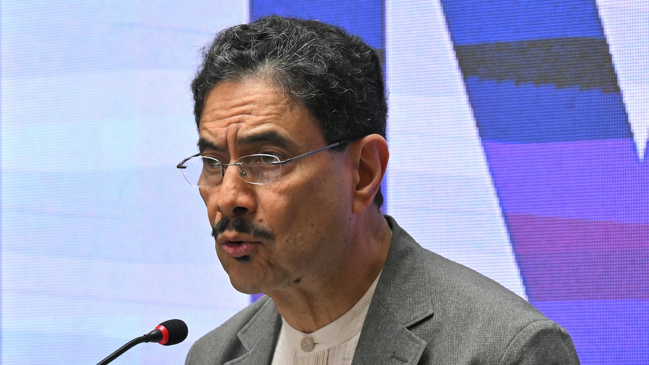 Polemic by message from candidate Ivan Cepeda who do not like Colombia: he told them to leave the country.