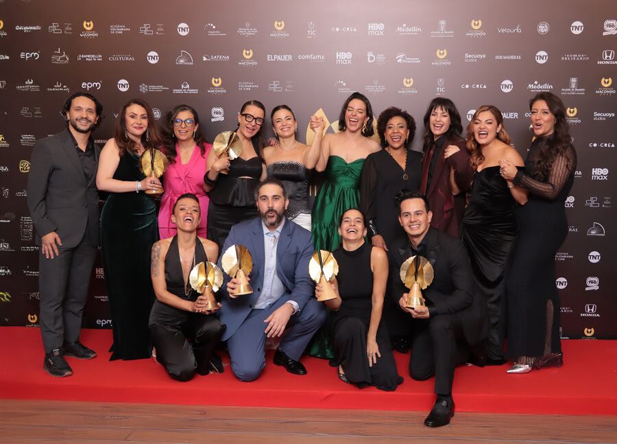 'Estimados Señores' se consagró como la película más premiada de la noche.