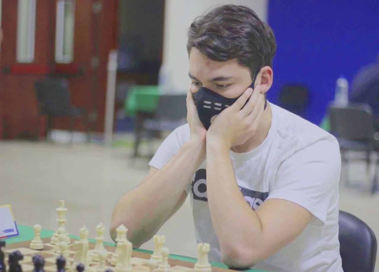 En la Olimpiada de Tromso (Noruega) Joshua Ruiz logró 83.3 por ciento de puntos, batiendo un nuevo récord para Colombia en 65 años de participación en las Olimpiadas Mundiales.