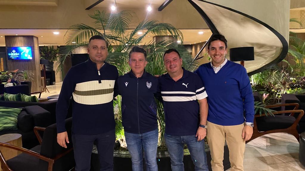 Levante Fútbol Club está en Colombia para establecer proyectos deportivos y pendiente del fútbol femenino.