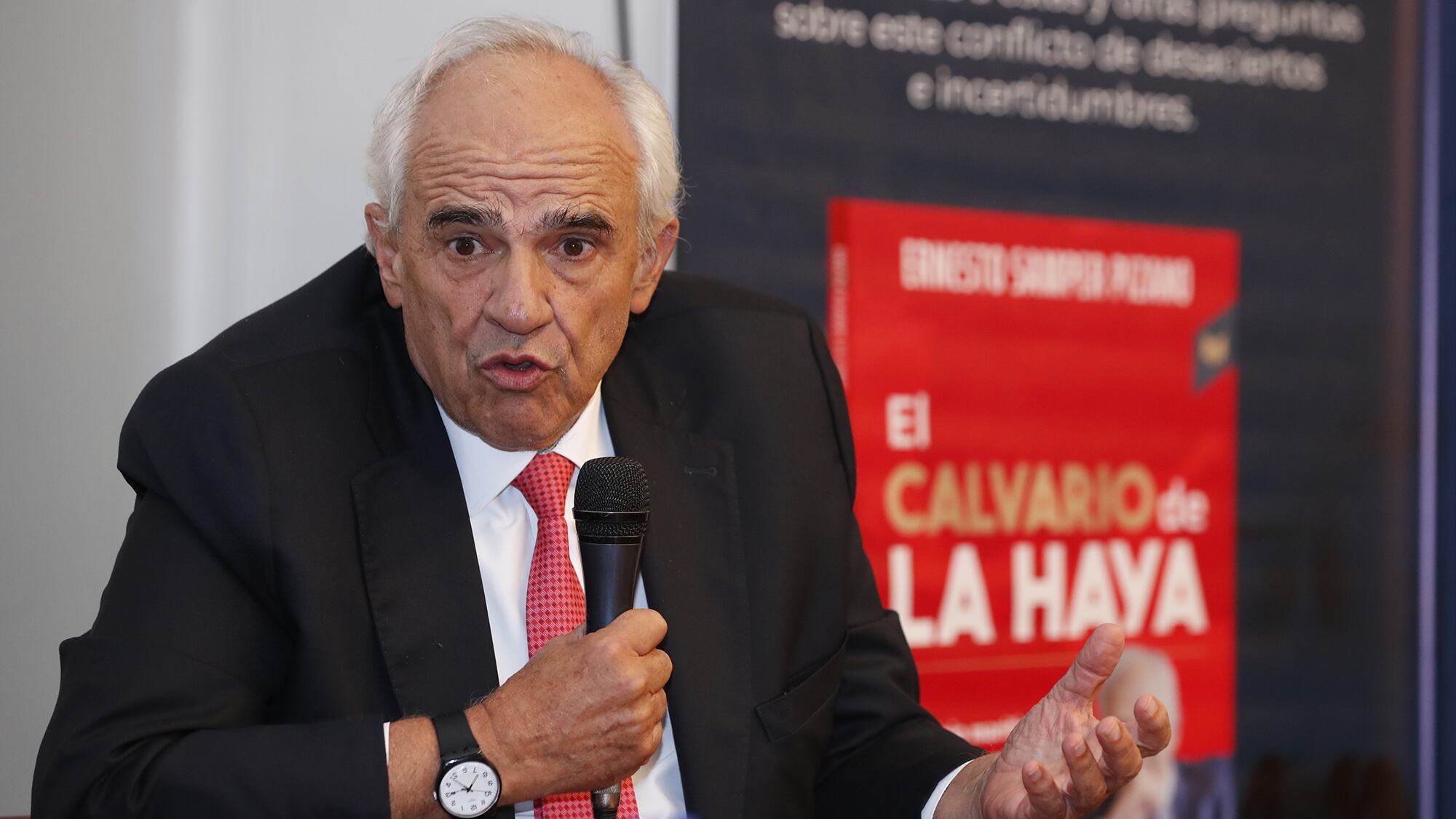 Lanzamiento libro Ernesto Samper EL calvario de la Haya