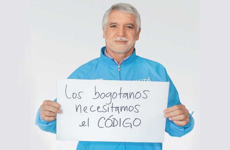 Enrique Peñalosa, alcalde de Bogotá. Ha abanderado la defensa del código.