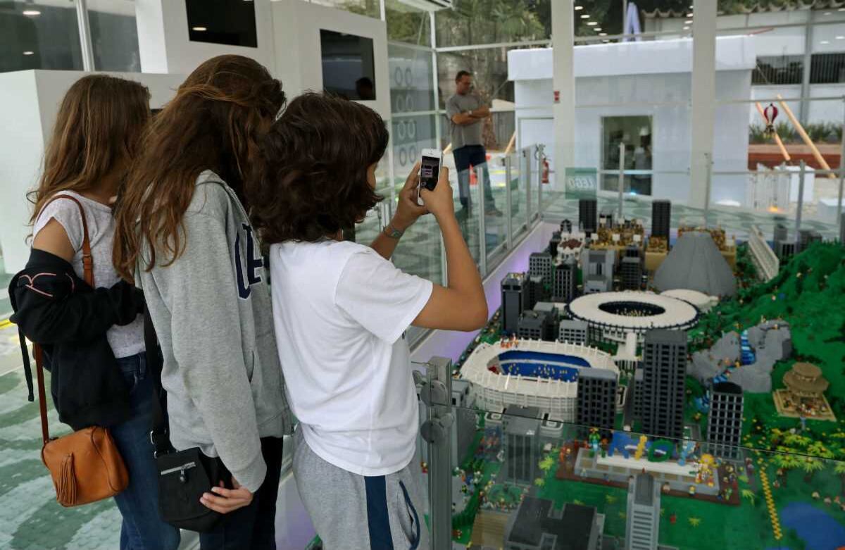 Tras la conclusión de los Juegos Olímpicos, la obra en Lego será transferida al Museo de la Ciudad para ser expuesta permanentemente.. EFE/Fernando Maia