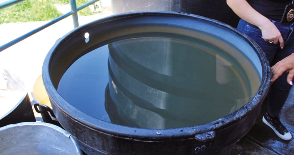 Dentro de la prisión es prácticamente imposible conseguir agua potable.