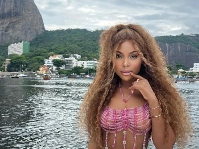 Carol The Warrior, creadora de contenido.