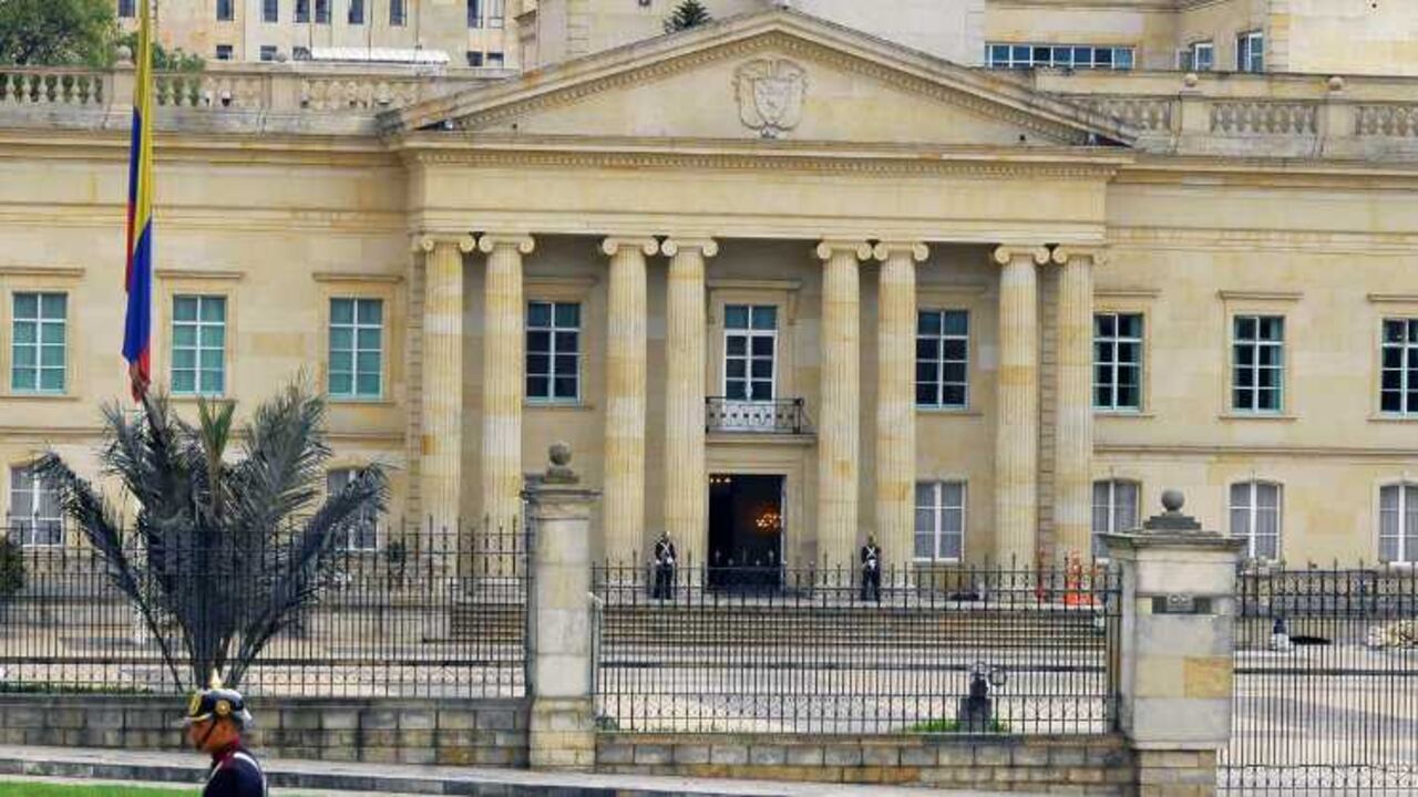 Al revisar el Plan Financiero 2015 del Ministerio de Hacienda, se observa un déficit proyectado para el presente año de $123,8 billones o 3% del PIB.