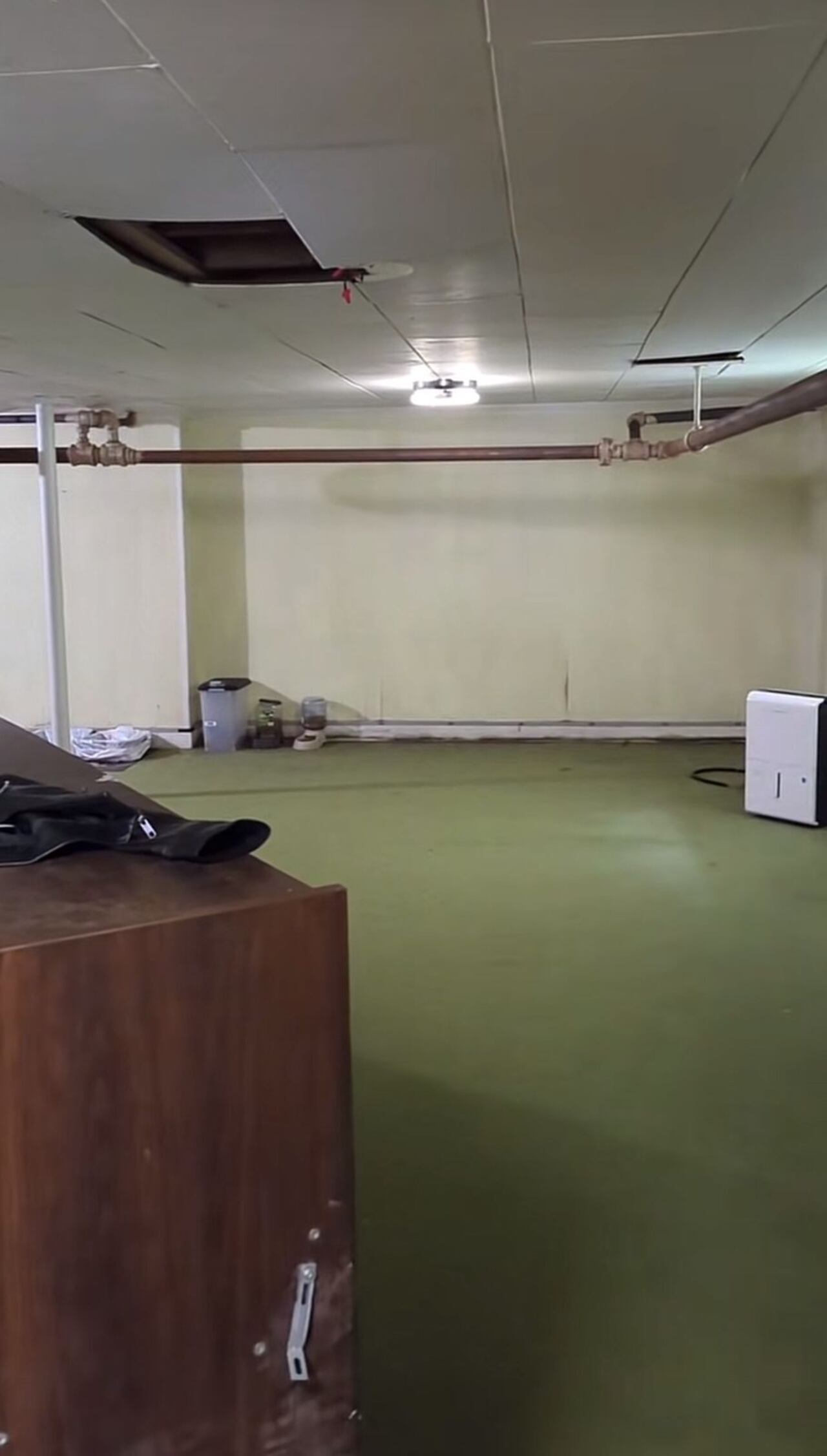 La casa servía como funeraria y albergaba elementos fúnebres en el sótano