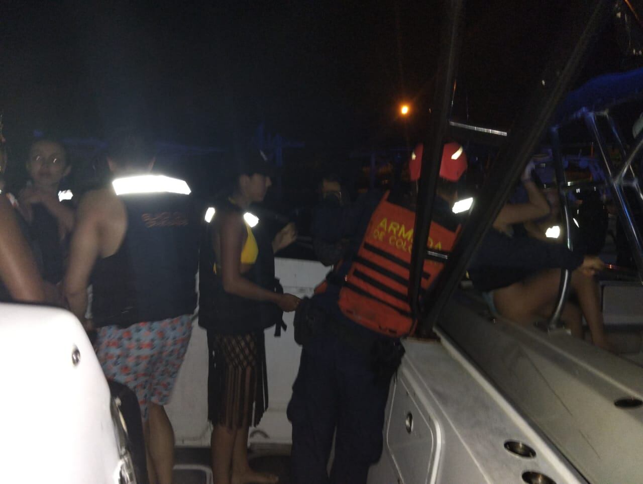 Entre los rescatados hay cuatro menores de edad.