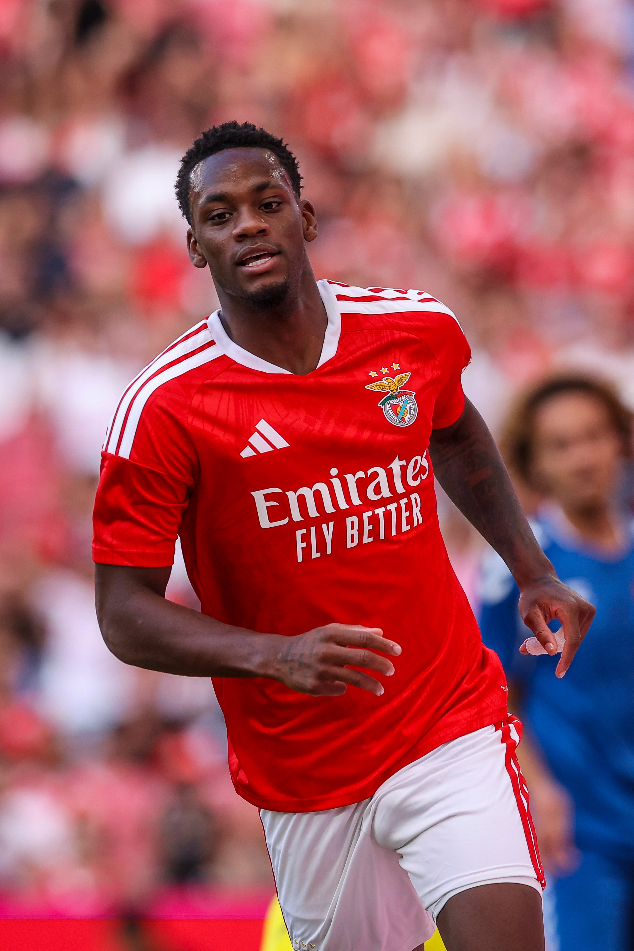 LISBON, PORTUGAL - JULY 24: Jhon Duran of SL Benfica celebrates scoring SL Benfica fourth goal during the pre-season friendly match between SL Benfica and CF Os Belenenses at Estadio da Luz on July 24, 2026 in Lisbon, Portugal. (Photo by Carlos Rodrigues/Getty Images)