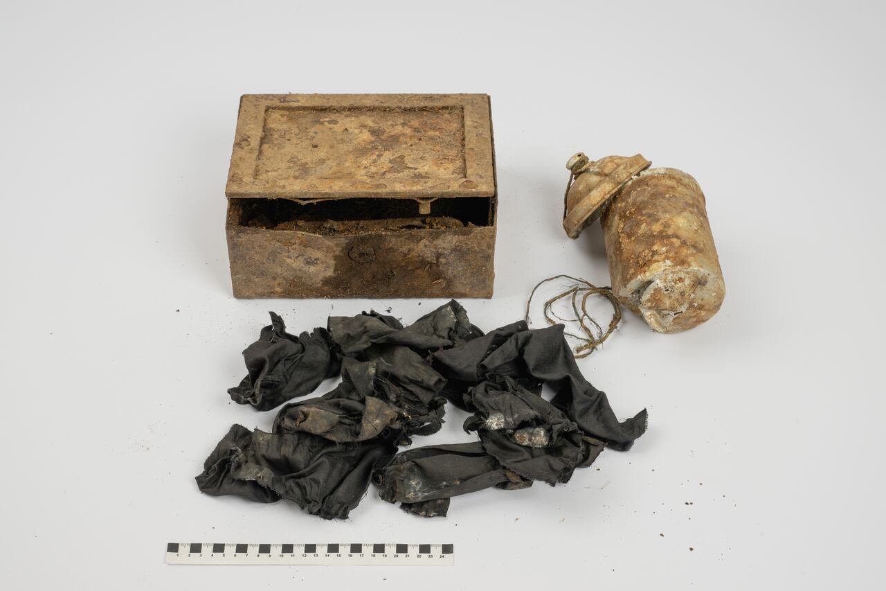 En general, puede decirse que en el marco de los hallazgos nacionales, esta composición es un conjunto muy específico, ya que la mayor parte consiste en monedas de origen francés y además de monedas austria-hungría, incluye también monedas belgas y otomanas.