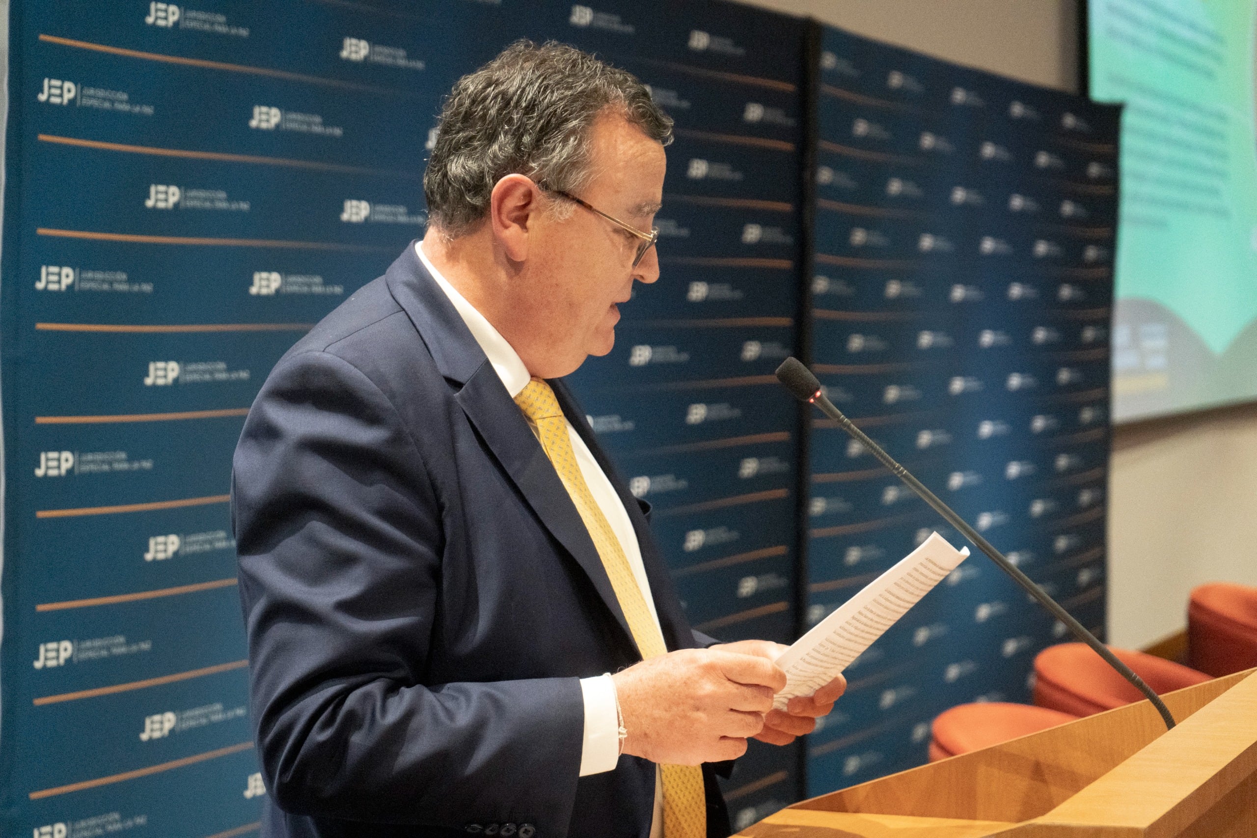 El presidente de la JEP, Alejandro Ramelli, respondió a la propuesta para reducir el presupuesto del Tribunal.