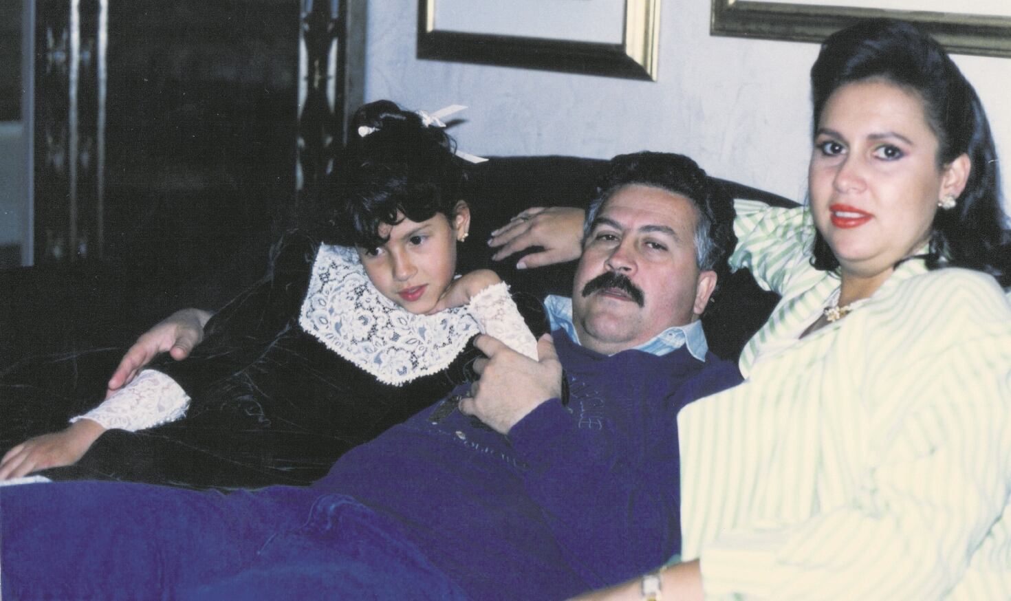 Cuando conoció a Pablo Escobar, Victoria Eugenia Henao tenía apenas 13 años. Tuvieron dos hijos. Su vida al lado del capo, escribe, se convirtió en una pesadilla.