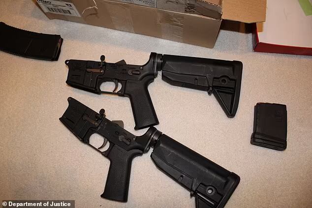 Tomada de DailyMail/Departamento de Justicia EE.UU