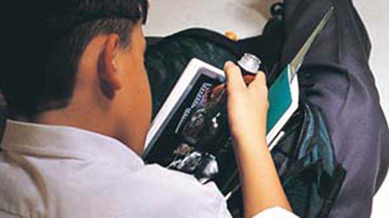 Estudio revela tendencia del consumo de alcohol en menores.