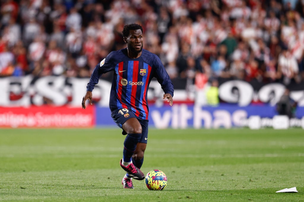 Franck Kessié podría salir del Barcelona a la liga árabe.