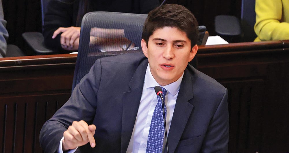 WADITH MANZURRepresentante del Partido Conservador